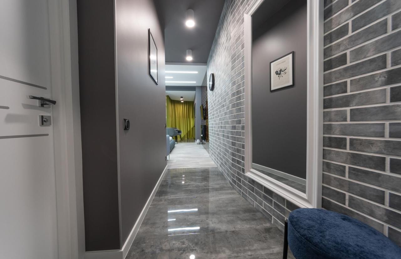 Luxury Apartments Arena Guliver Kiev Esterno foto