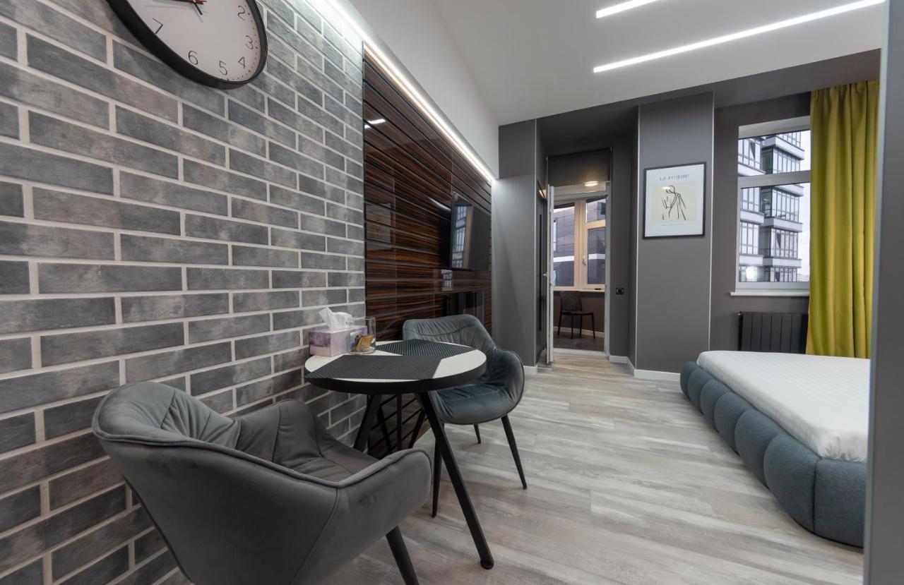 Luxury Apartments Arena Guliver Kiev Esterno foto