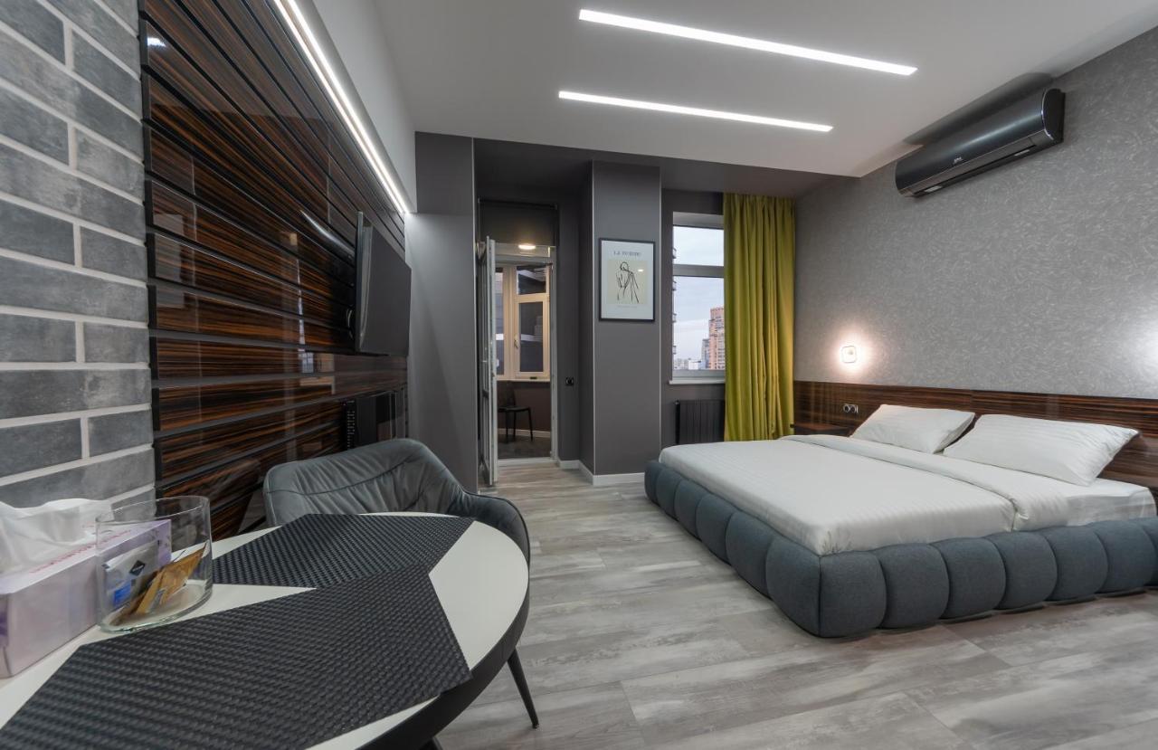 Luxury Apartments Arena Guliver Kiev Esterno foto