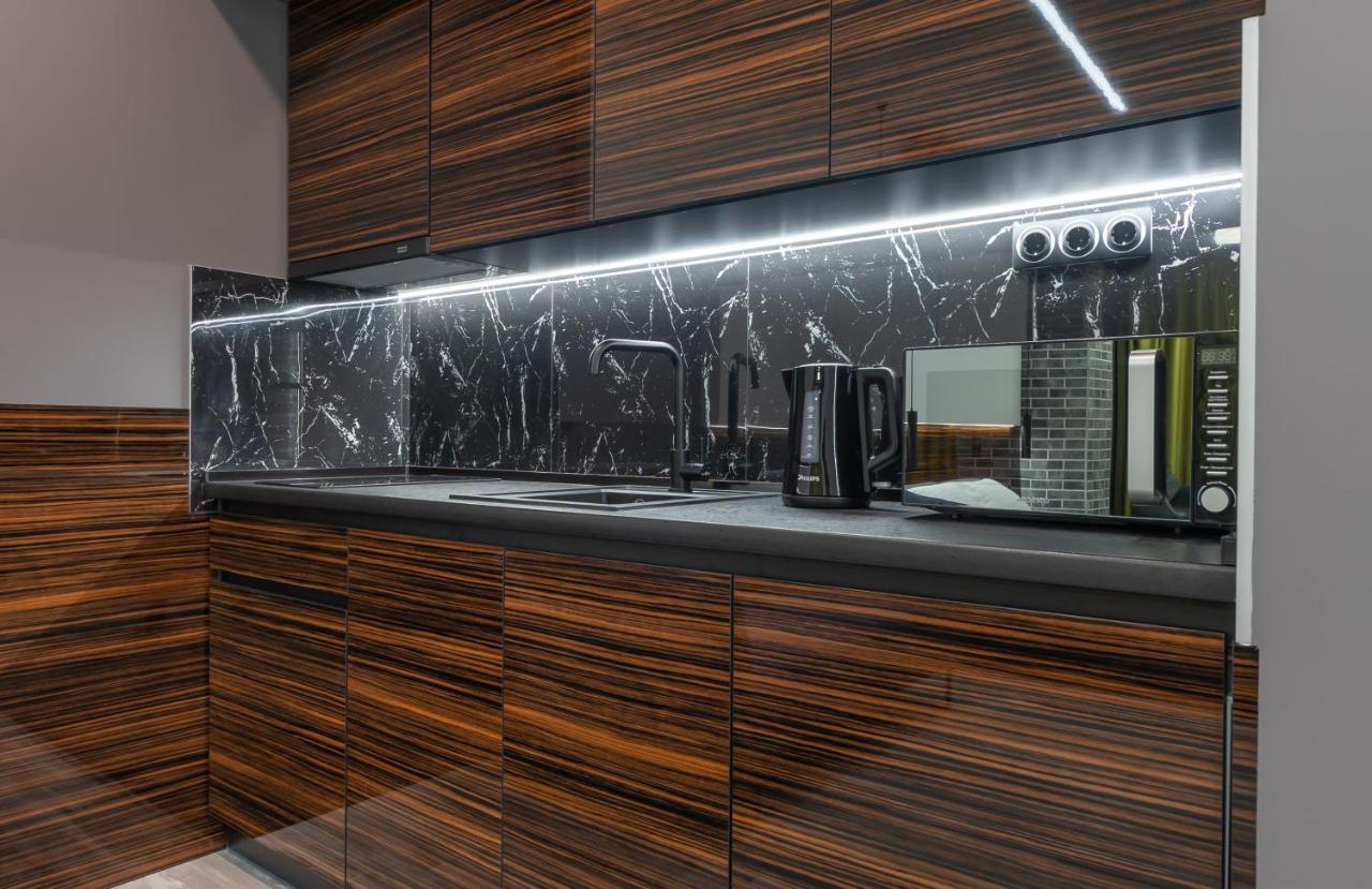 Luxury Apartments Arena Guliver Kiev Esterno foto
