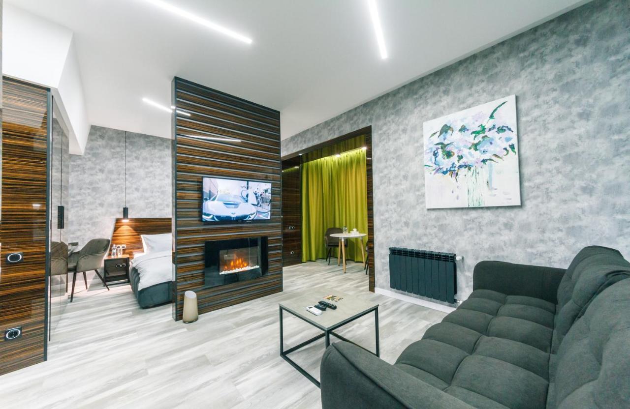Luxury Apartments Arena Guliver Kiev Esterno foto