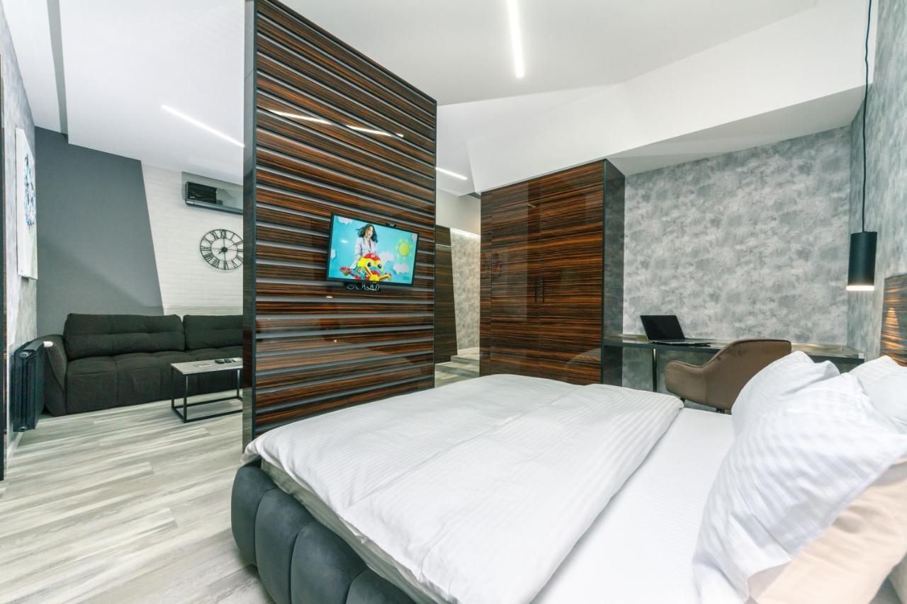 Luxury Apartments Arena Guliver Kiev Esterno foto