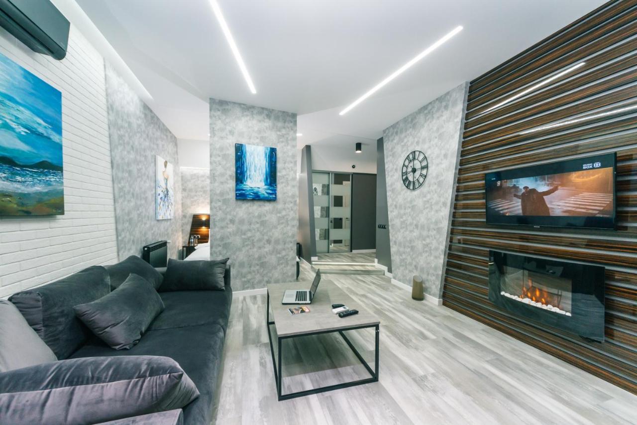 Luxury Apartments Arena Guliver Kiev Esterno foto