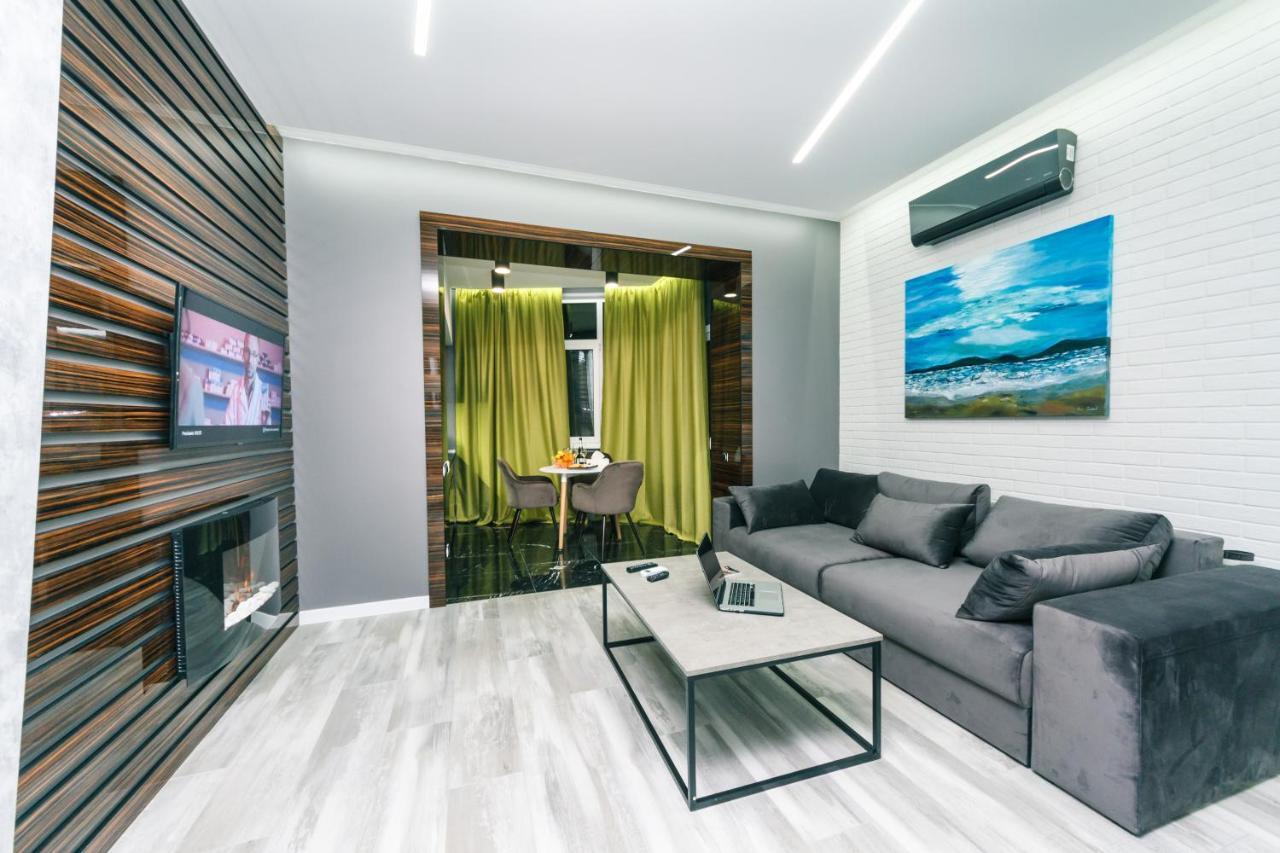 Luxury Apartments Arena Guliver Kiev Esterno foto