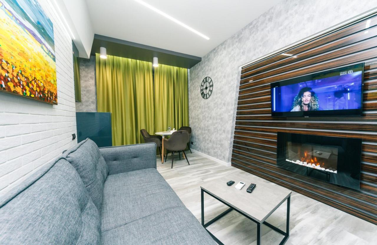 Luxury Apartments Arena Guliver Kiev Esterno foto