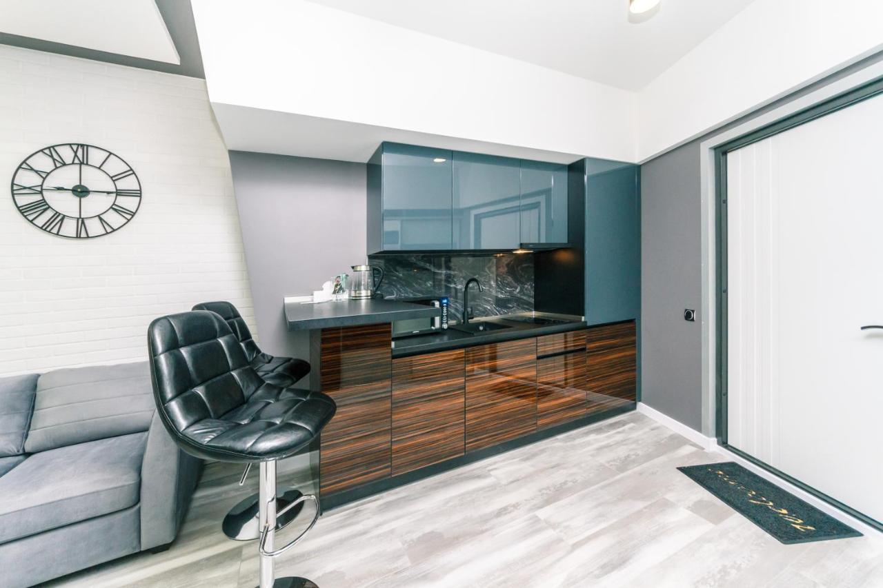 Luxury Apartments Arena Guliver Kiev Esterno foto