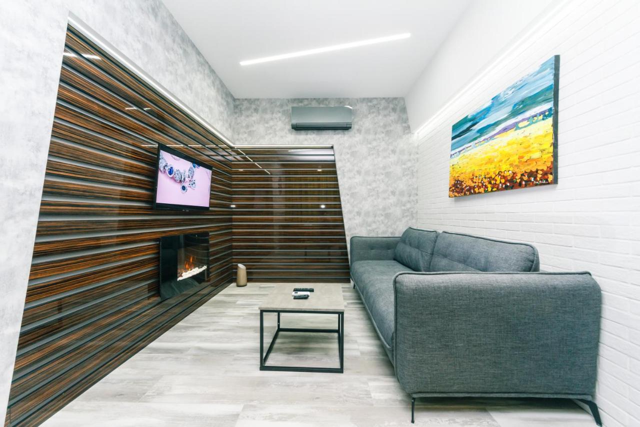 Luxury Apartments Arena Guliver Kiev Esterno foto