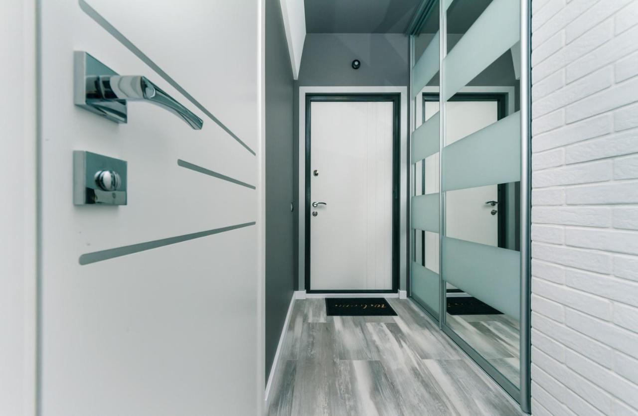 Luxury Apartments Arena Guliver Kiev Esterno foto